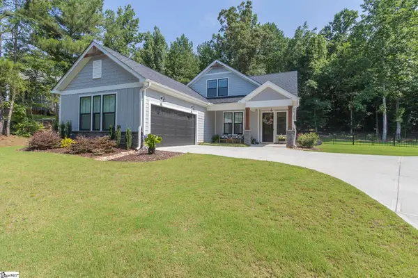 1111 Bay Drive, Fair Play, SC 29643