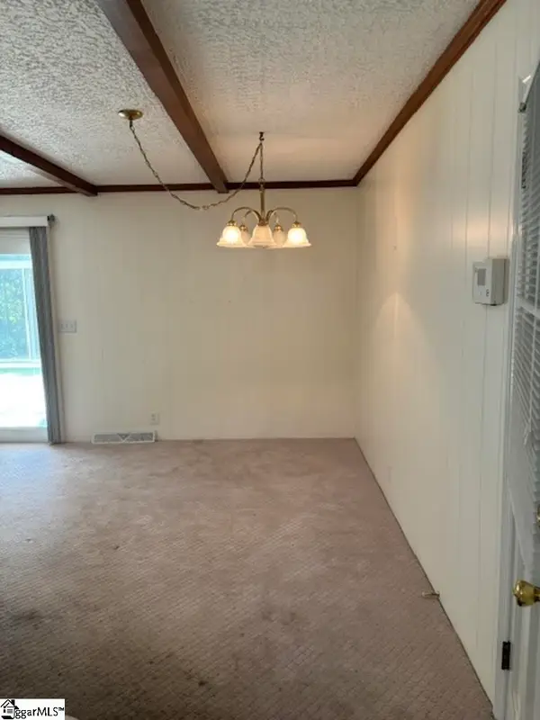 202 Wardlaw Road, Laurens, SC 29360