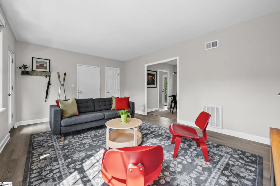 601 Cleveland Street #Apt 3D, Greenville, SC 29601-3842 - #2