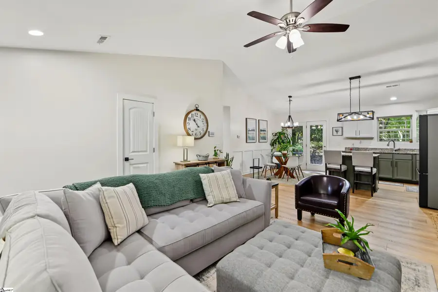 118 Forrest Drive, Fountain Inn, SC 29644 - #2