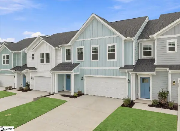 428 Crestcreek Drive, Anderson, SC 29621