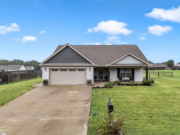 136 Manor House Lane, Chesnee, SC 29323