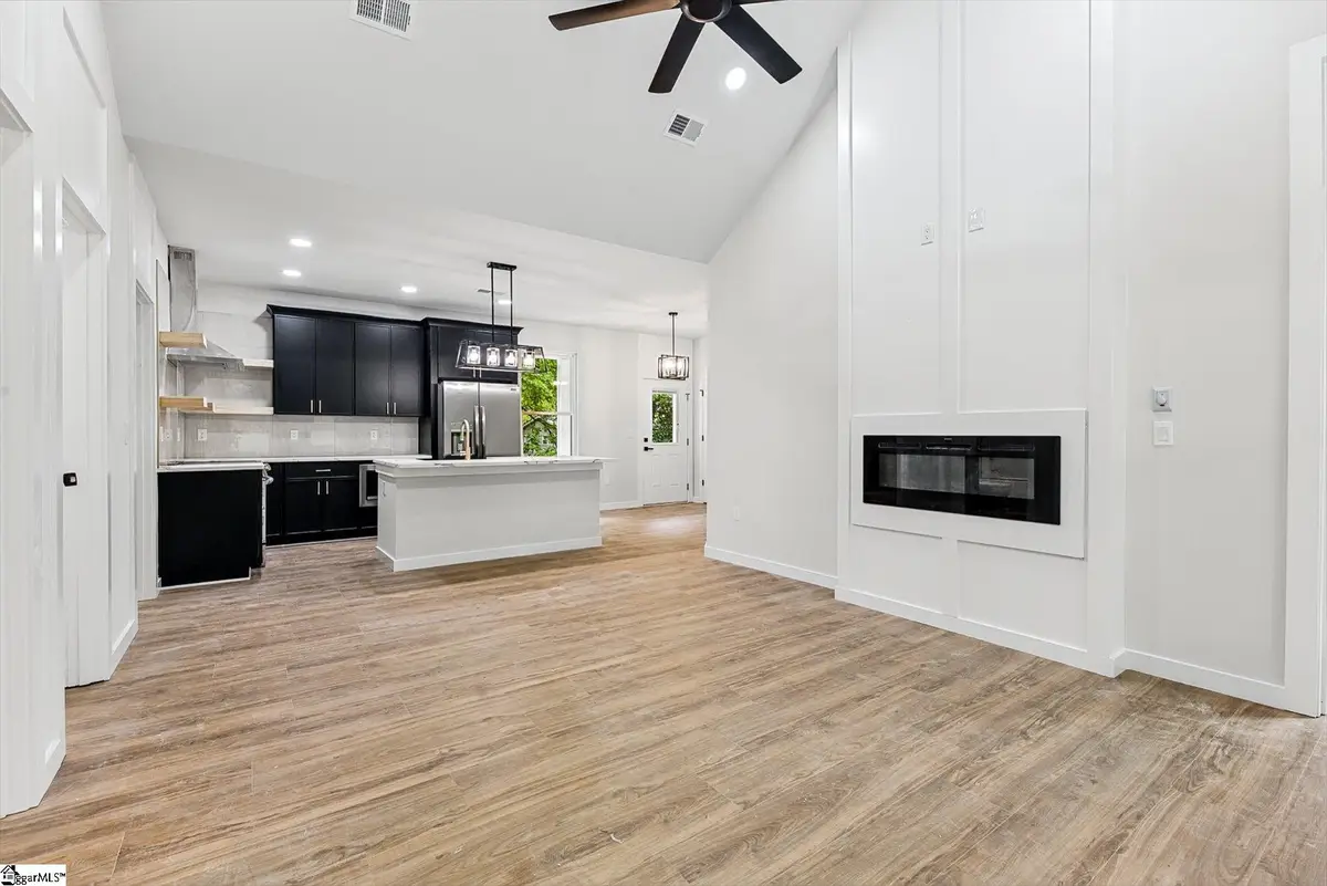 118 Harlem Street, Easley, SC 29640 - #1