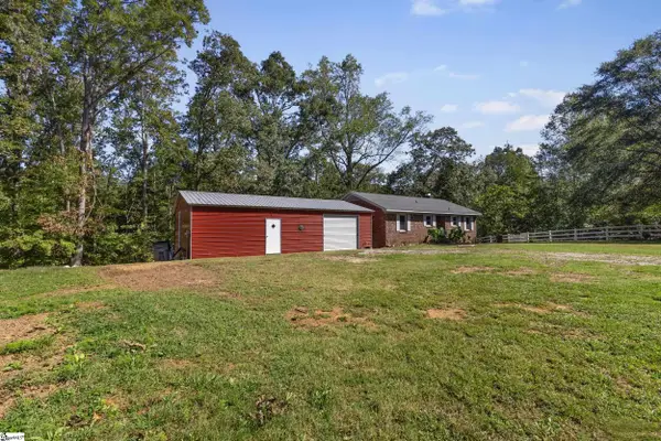 1120 Saluda Lake Road, Greenville, SC 29611-2464