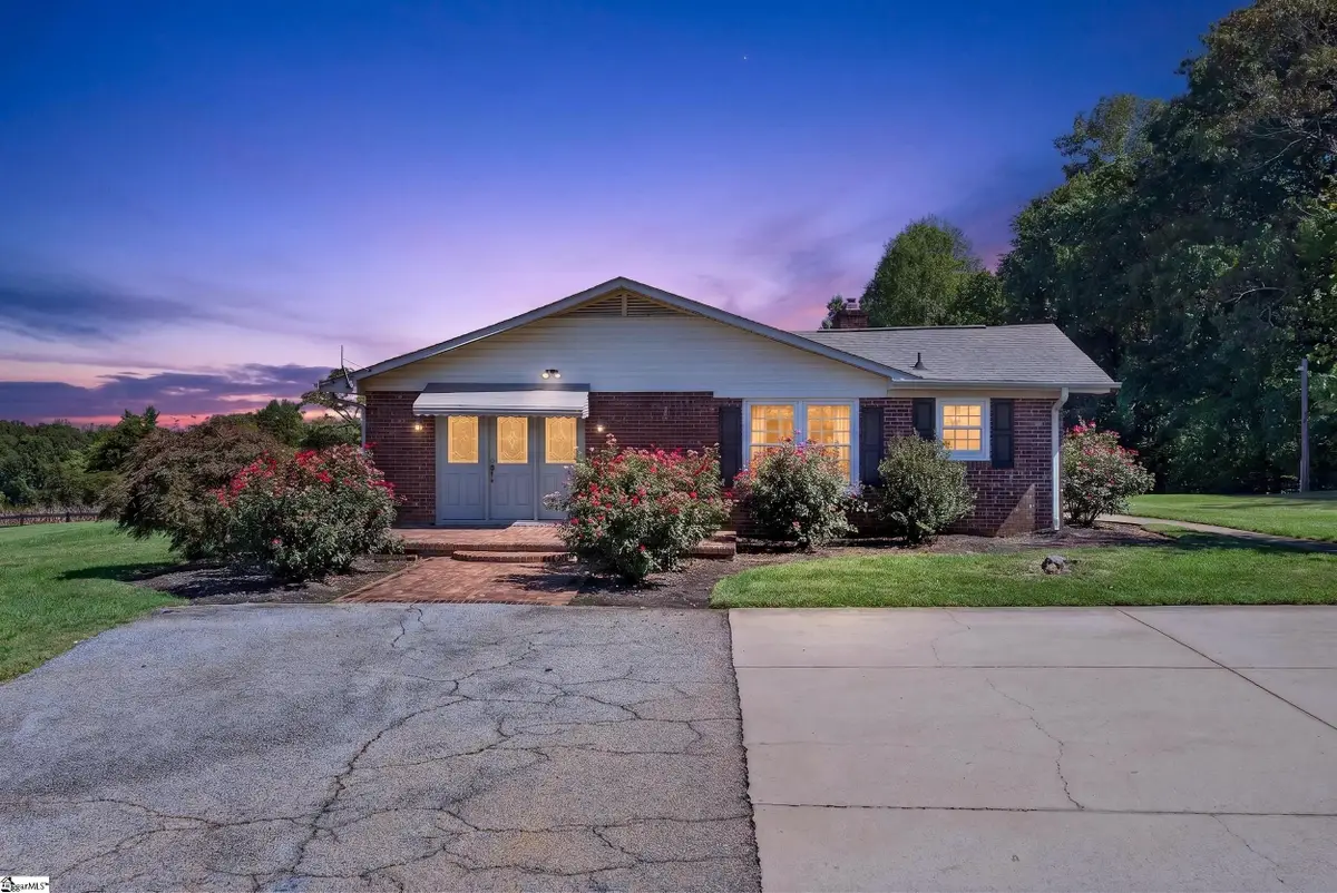 3858 N Highway 101, Greer, SC 29651 - #1