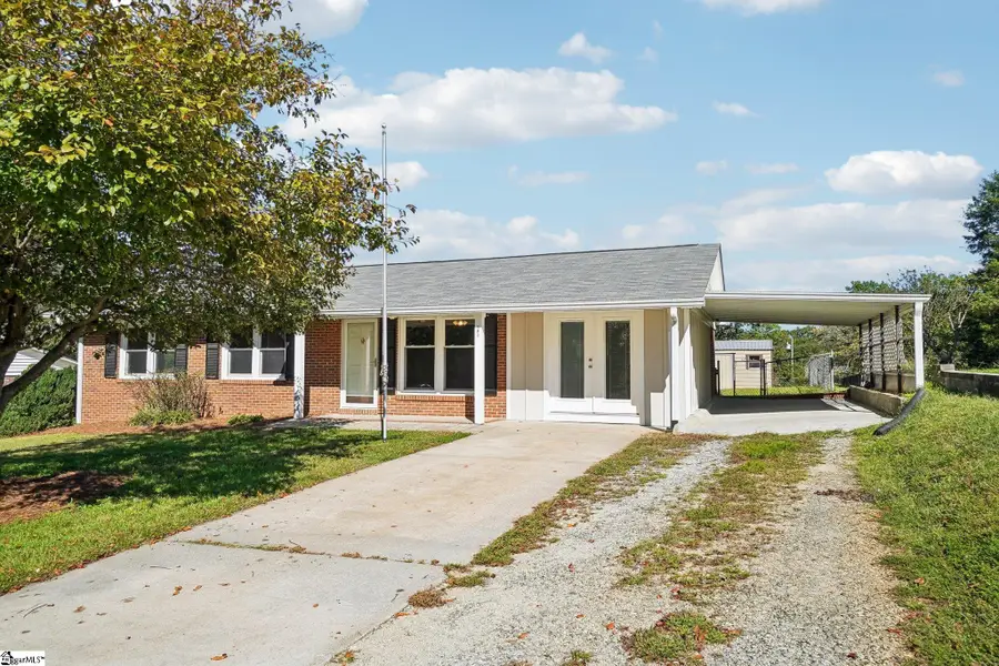 102 Sherwood Avenue, Greer, SC 29651 - #3