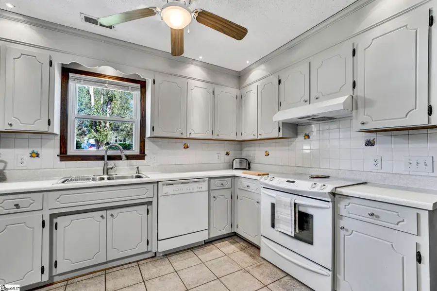 110 Dorian Drive, Simpsonville, SC 29680 - #3