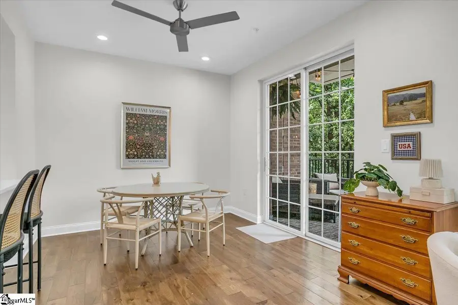 10 E Washington Street #Unit 2J, Greenville, SC 29601 - #3