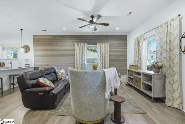 6 7th Street, Greenville, SC 29611