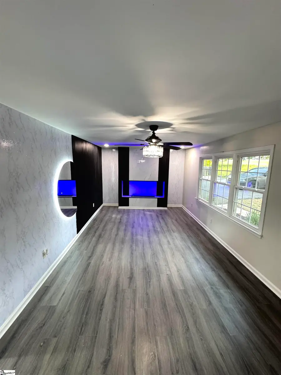 307 Westminster Avenue, Laurens, SC 29360 - #2