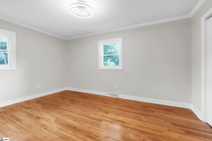 116 Valley Drive, Greer, SC 29651 - #2