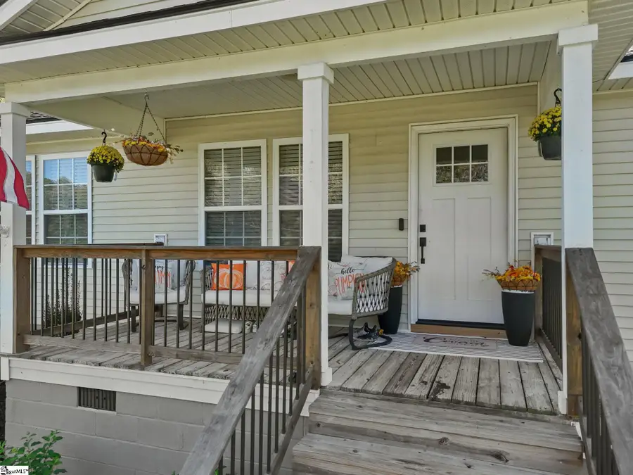 112 Smith Street Extension, Ware Shoals, SC 29692 - #2