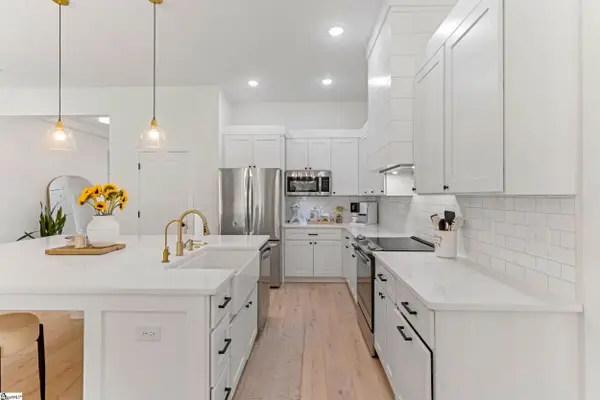 6119 Tributary Way, Chesnee, SC 29323
