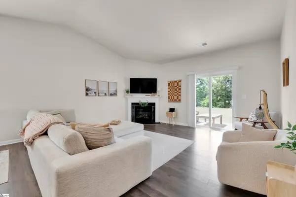 76 Oak Edge Lane, Greer, SC 29651