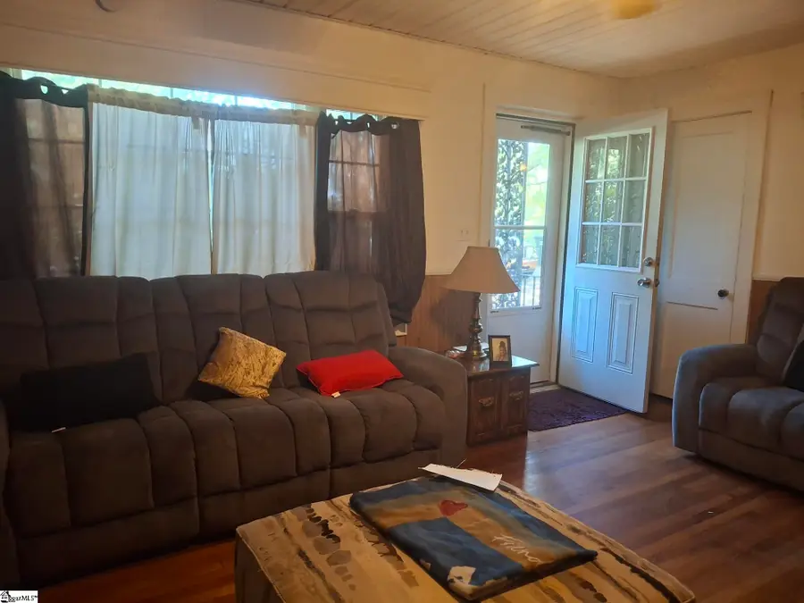 101 Jett Street, Pickens, SC 29671 - #2