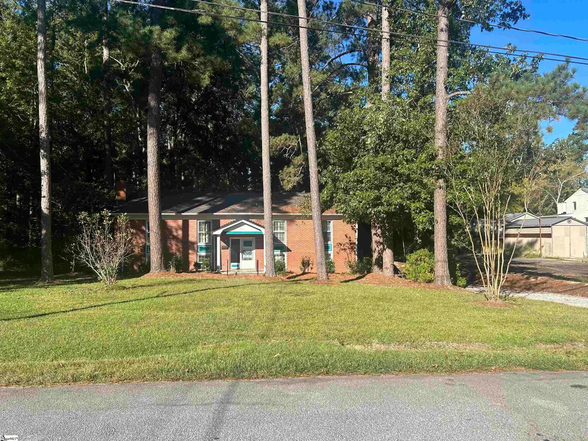402 Chestnut Street, Clinton, SC 29325 - #1