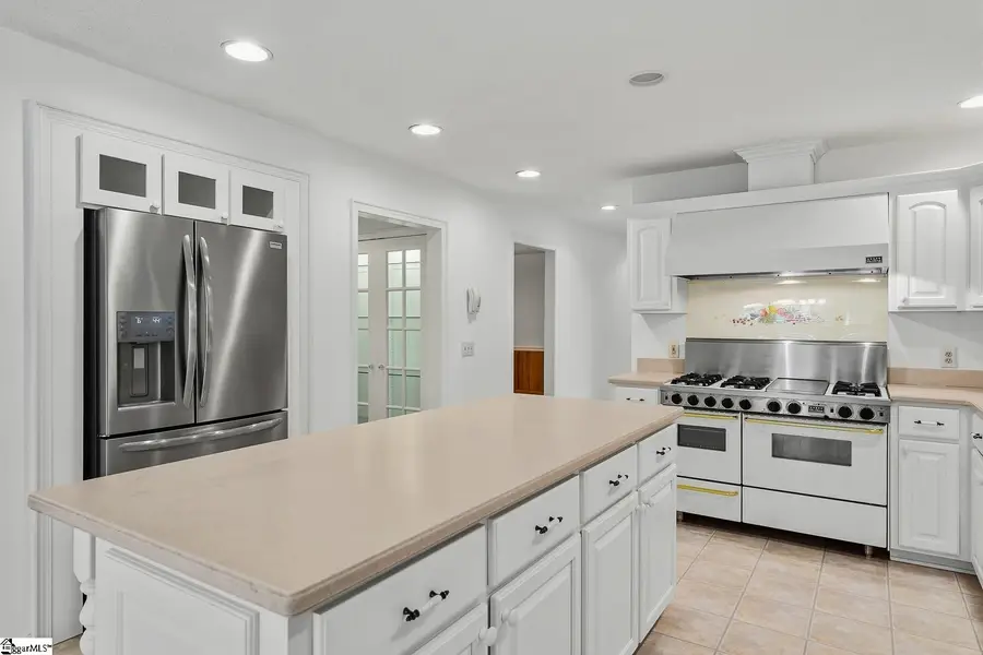 208 Oak Hollow Court, Seneca, SC 29672 - #3