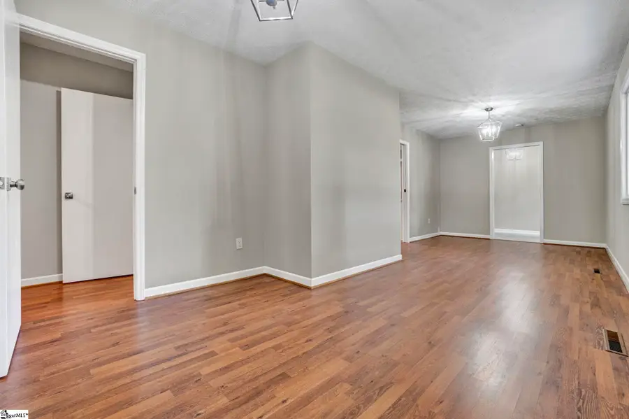 106 Forrest Drive, Fountain Inn, SC 29644 - #2