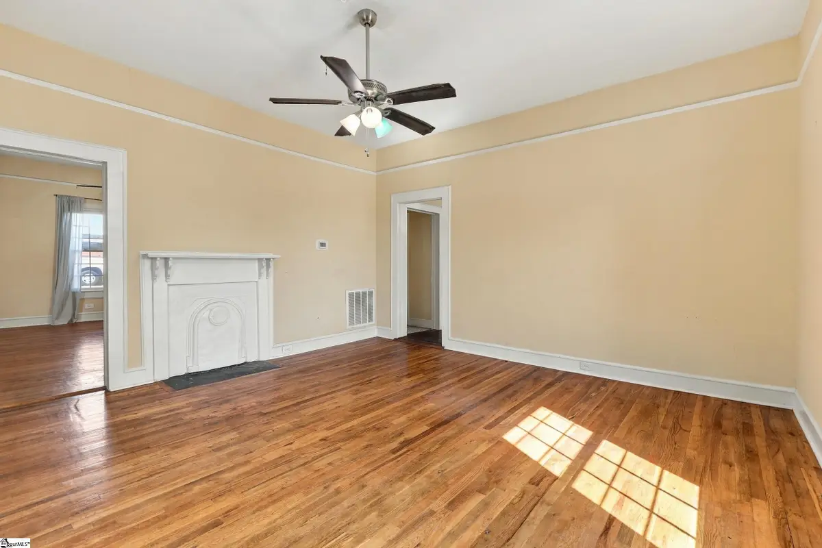 105 S 6th Street, Easley, SC 29640 - #1