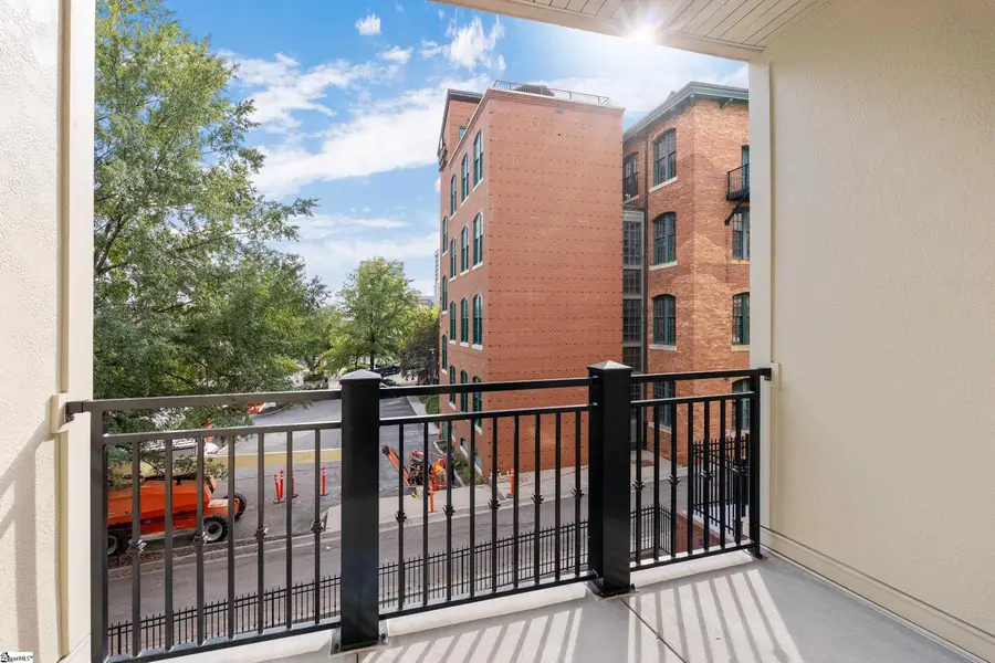 98 E Mcbee Avenue #Unit 207, Greenville, SC 29601 - #3
