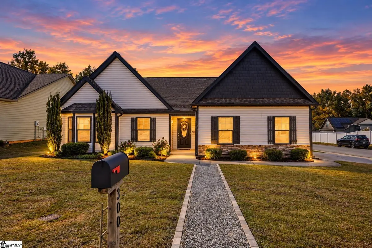 300 Catterick Way, Fountain Inn, SC 29644 - #1