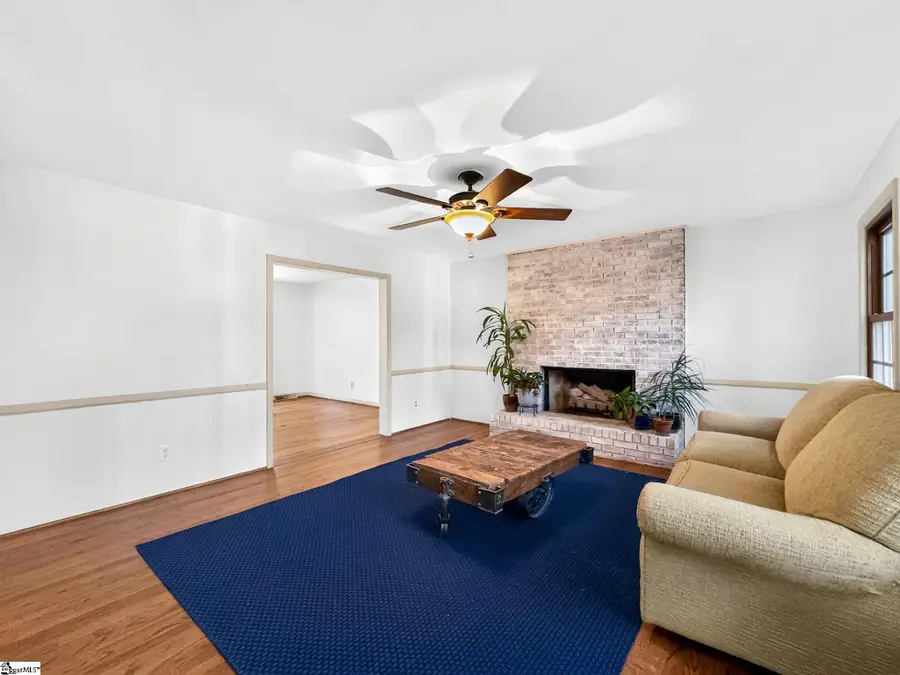 910 Sussex Court, Spartanburg, SC 29301 - #3