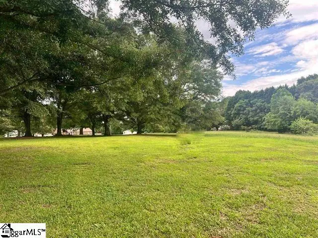 700 E Victor Hill Road, Duncan, SC 29334 - #1