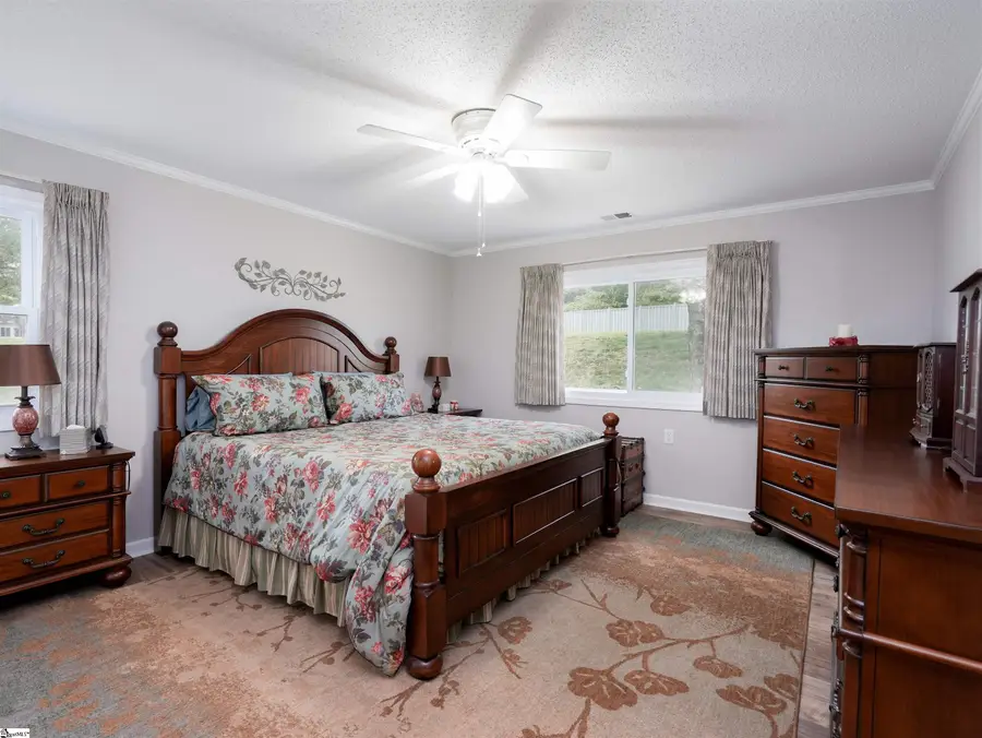 416 Lakeside Circle, Greenville, SC 29615 - #2