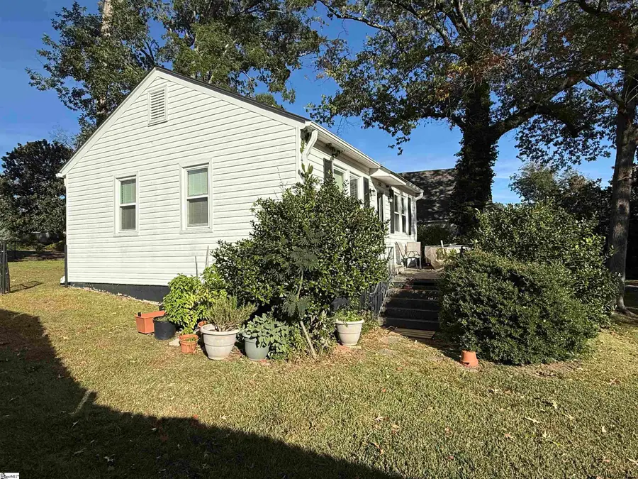 503 Calvert Avenue, Clinton, SC 29325 - #3