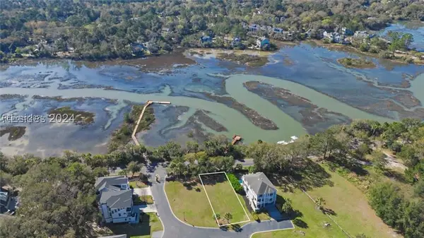 17 Shear Water Dr, Hilton Head Island, SC 29926