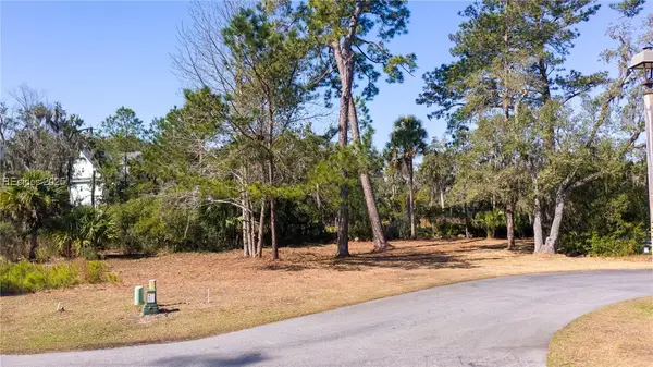 7 Silver Oak Circle, Hilton Head Island, SC 29926