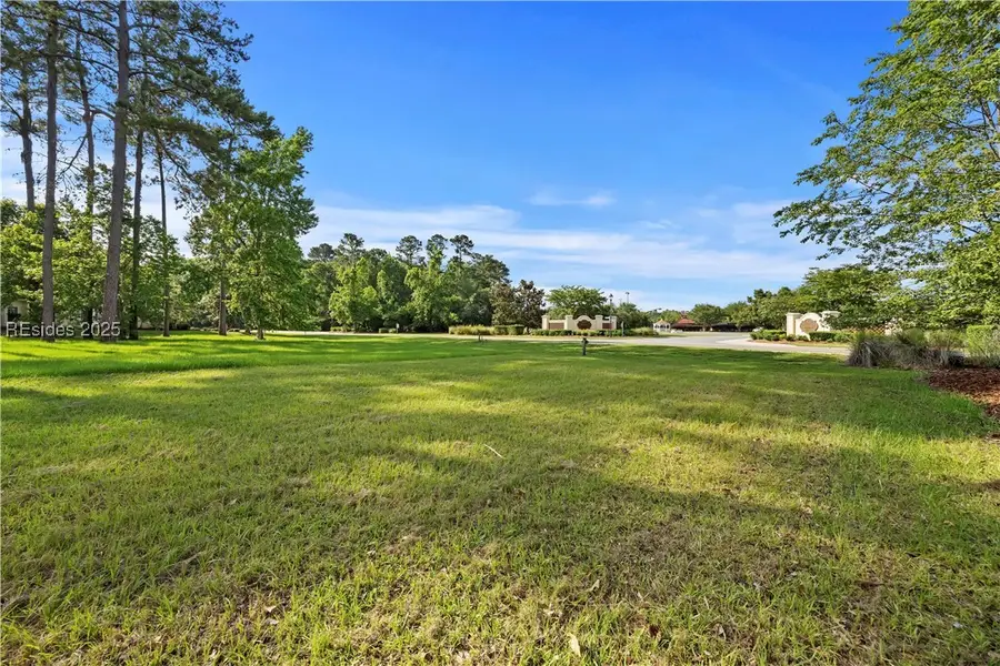 167 Farnsleigh Avenue, Bluffton, SC 29910 - Image #3