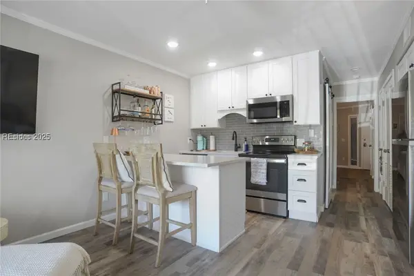 40 Folly Field Road #A131, Hilton Head Island, SC 29928