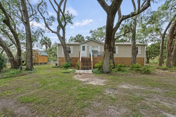 4 View Point Circle, St Helena Island, SC 29920