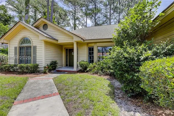 5 Honey Locust Circle, Hilton Head Island, SC 29926