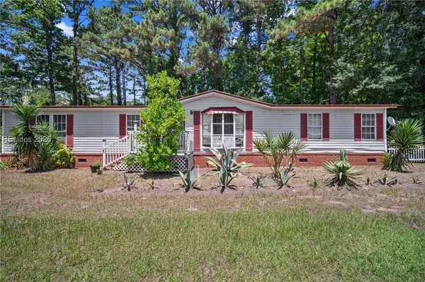 196 Tom Fripp Road, St Helena Island, SC 29920
