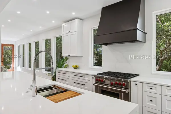 12 Bateau Road, Hilton Head Island, SC 29928