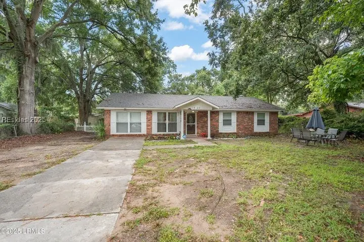 1507 Ivy Lane, Beaufort, SC 29902 - Image #1