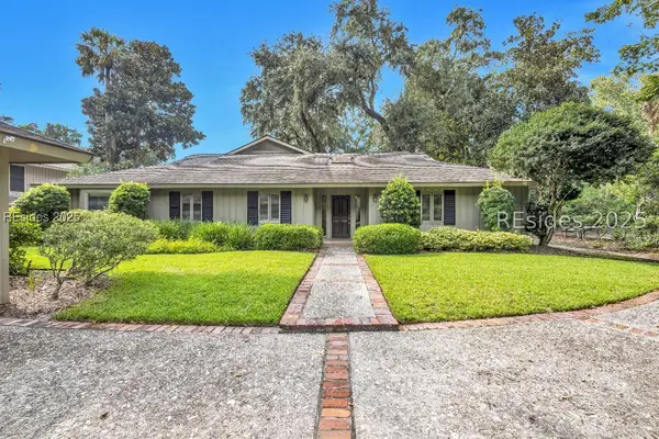 20 Woodbine Place, Hilton Head Island, SC 29928
