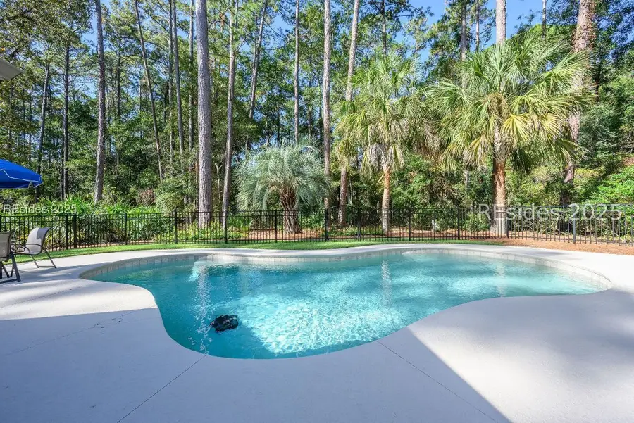 20 Edgewood Drive, Hilton Head Island, SC 29926 - Image #2