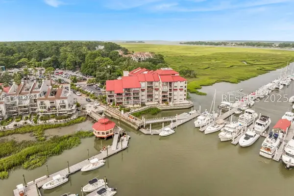 100 Helmsman Way #312, Hilton Head Island, SC 29928