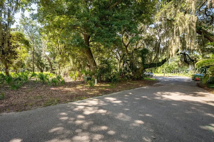 19 Sheridan Road, Beaufort, SC 29907 - #3