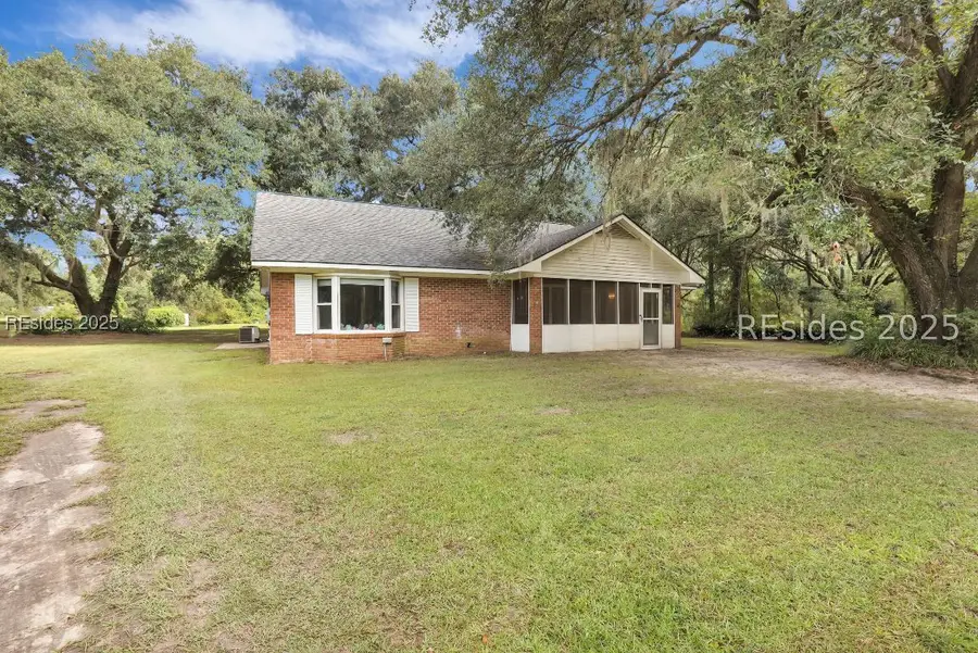 677 Taylor Mill Road, Ridgeland, SC 29936 - Image #2