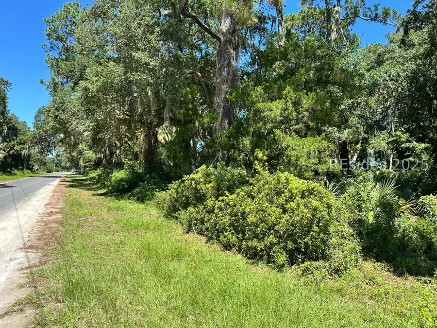 127 Horse Island Road, Saint Helena Island, SC 29920 - Image #3