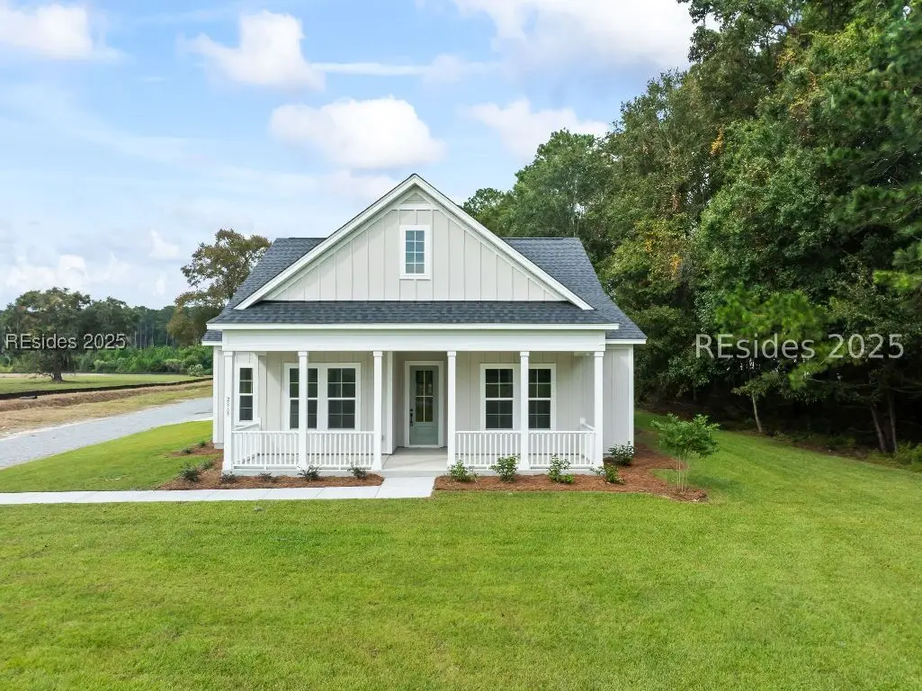 36 Tuscarora Avenue, Beaufort, SC 29907 - Image #1