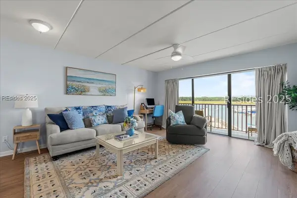 100 Helmsman Way #214, Hilton Head Island, SC 29928