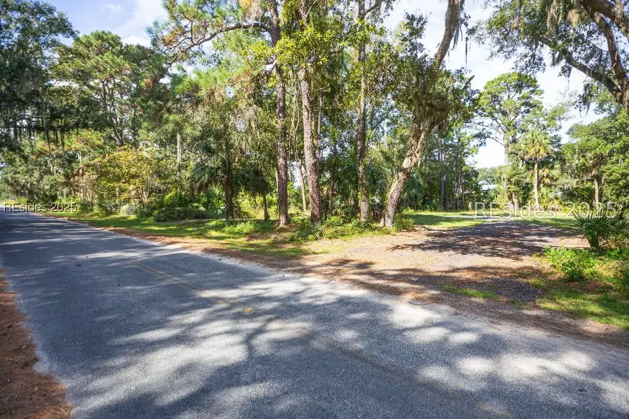 125 Horse Island Road, Saint Helena Island, SC 29920 - Image #2