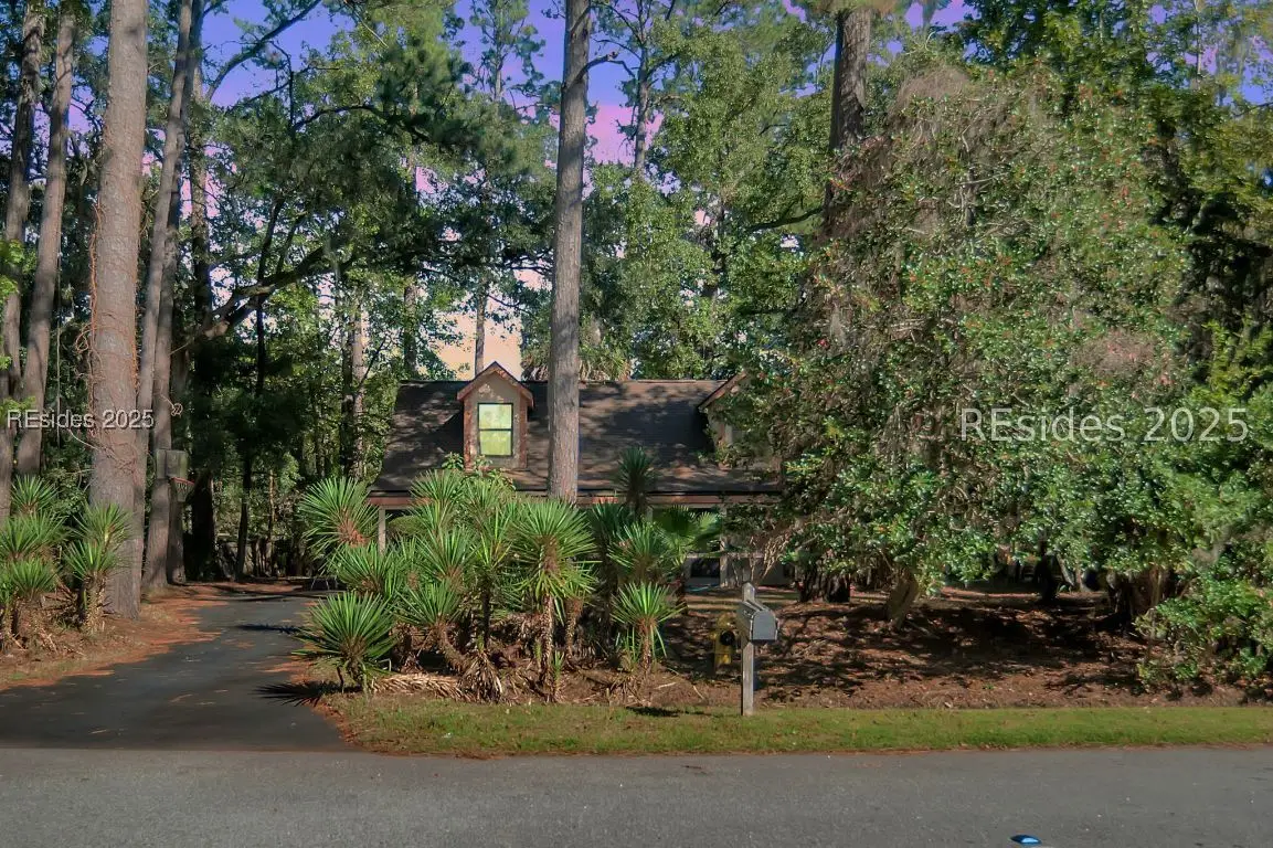 20 Marblehead Road, Hilton Head Island, SC 29926 - Image #1