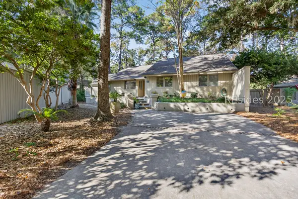 8 Pine Court, Hilton Head Island, SC 29928