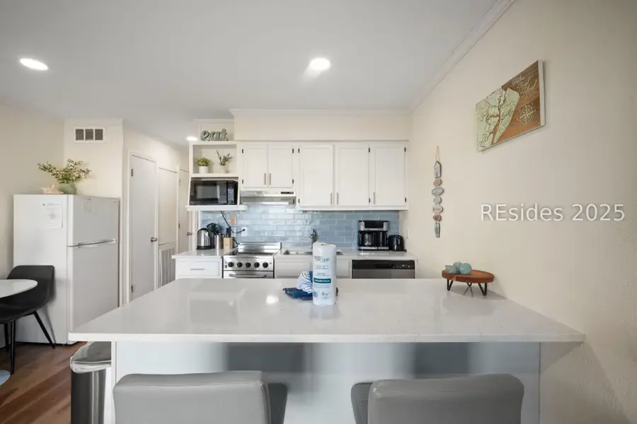 40 Folly Field Road #B205, Hilton Head Island, SC 29928 - Image #2